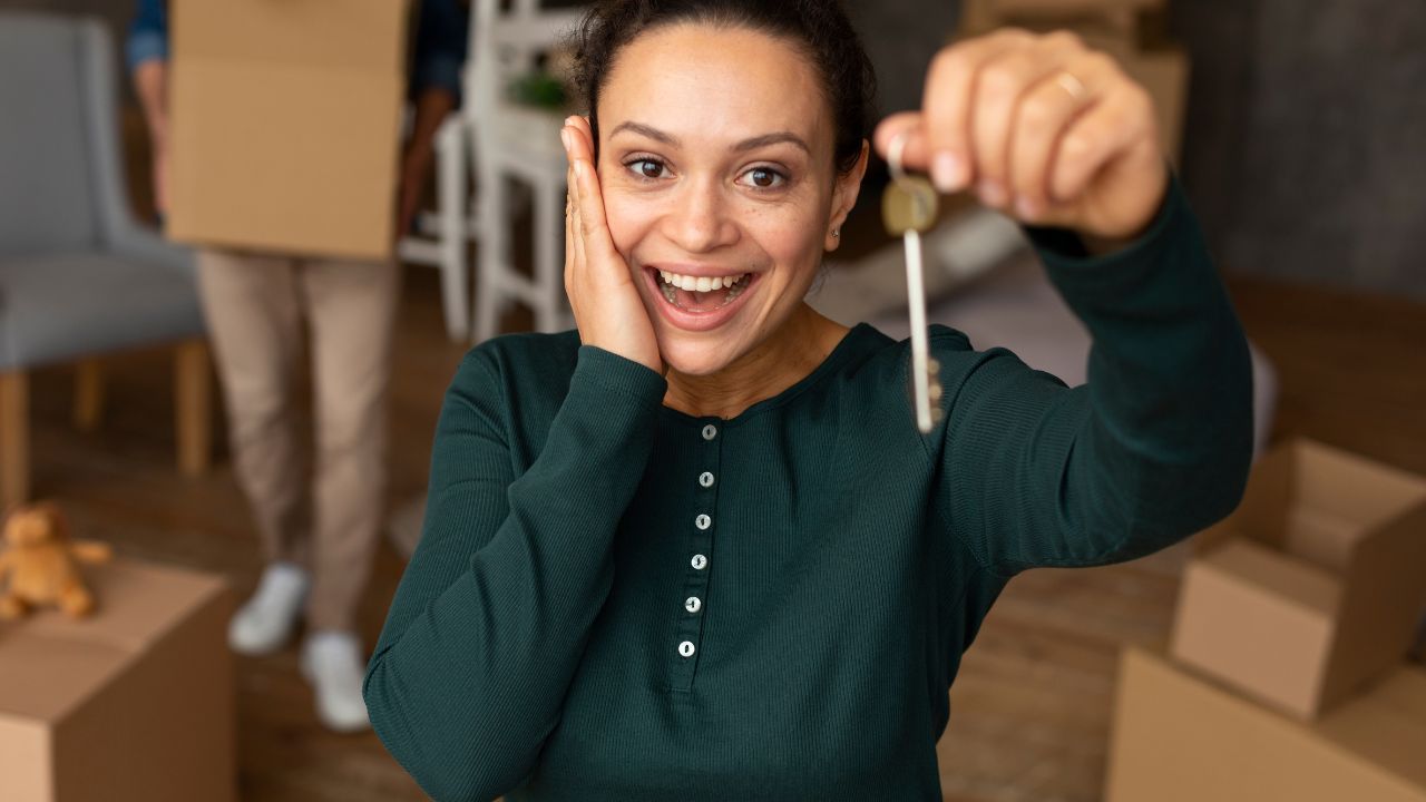 What Local Market Factors Affect Finding Distressed Property Buyers Fast?