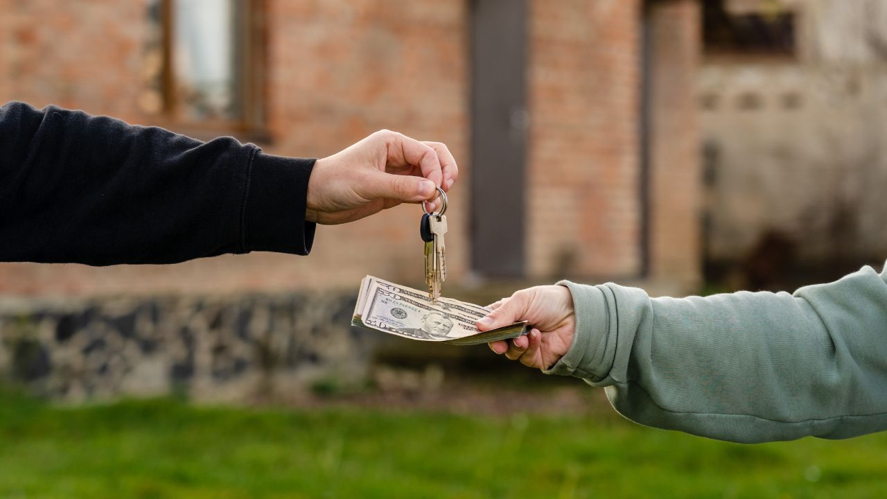 What Are Common Situations for Selling a House Fast in Toledo?