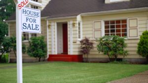 How to Sell Your Home Quickly for Cash: A Complete Guide for Property Owners and Investors